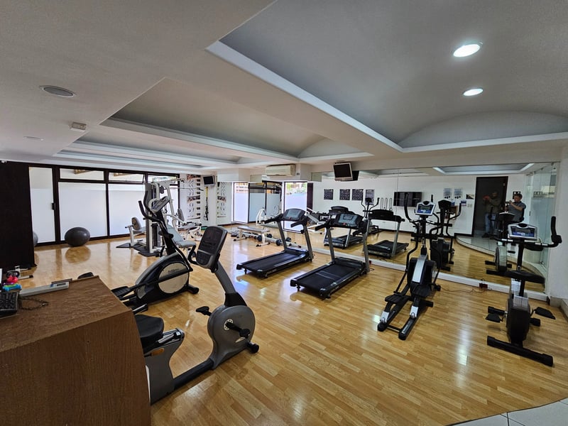 Serena Luxury Suites photo